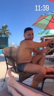 Eduarda Hippier feet photo thumbnail