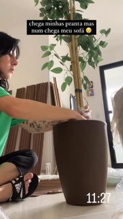 Eduarda Hippier feet photo thumbnail