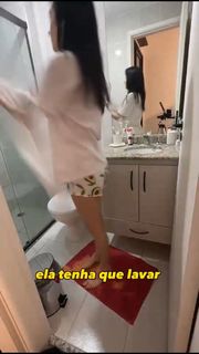 Eduarda Hippier feet photo thumbnail