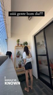 Eduarda Hippier feet photo thumbnail