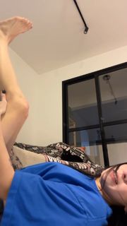 Eduarda Hippier feet photo thumbnail