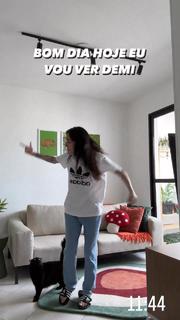 Eduarda Hippier feet photo thumbnail