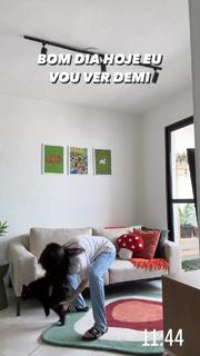 Eduarda Hippier feet photo thumbnail