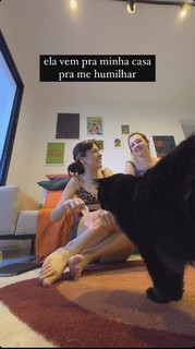 Eduarda Hippier feet photo thumbnail