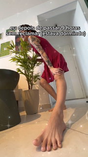 Eduarda Hippier feet photo thumbnail