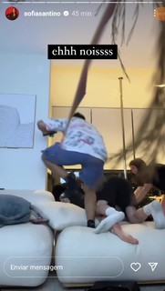 Eduarda Hippier feet photo thumbnail