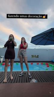 Eduarda Hippier feet photo thumbnail