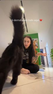 Eduarda Hippier feet photo thumbnail