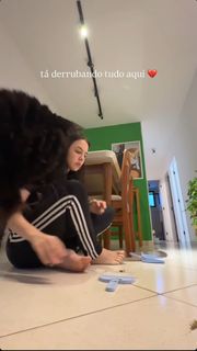 Eduarda Hippier feet photo thumbnail