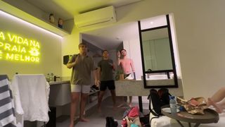 Eduarda Hippier feet photo thumbnail