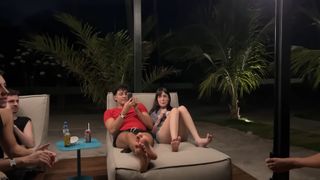 Eduarda Hippier feet photo thumbnail