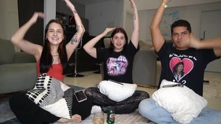 Eduarda Hippier feet photo thumbnail