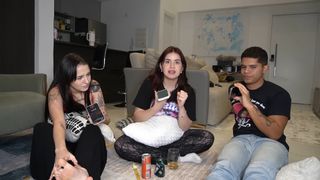 Eduarda Hippier feet photo thumbnail