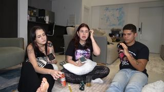 Eduarda Hippier feet photo thumbnail