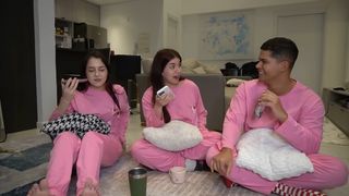 Eduarda Hippier feet photo thumbnail