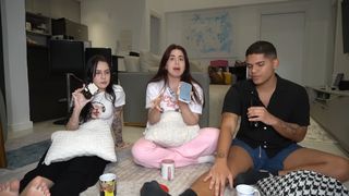 Eduarda Hippier feet photo thumbnail