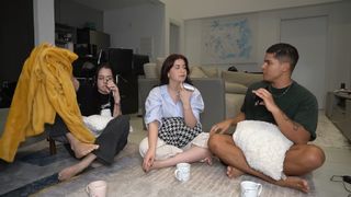 Eduarda Hippier feet photo thumbnail