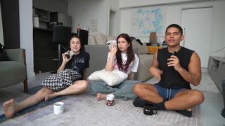 Eduarda Hippier feet photo thumbnail