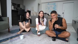 Eduarda Hippier feet photo thumbnail