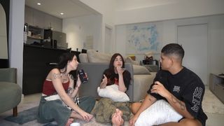 Eduarda Hippier feet photo thumbnail