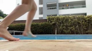 Eduarda Hippier feet photo thumbnail