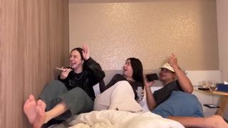 Eduarda Hippier feet photo thumbnail