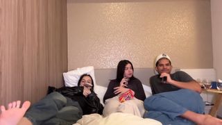 Eduarda Hippier feet photo thumbnail