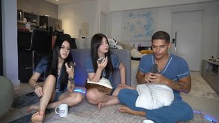 Eduarda Hippier feet photo thumbnail