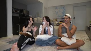 Eduarda Hippier feet photo thumbnail