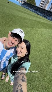 Eduarda Hippier feet photo thumbnail