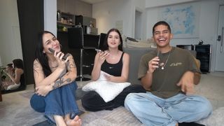 Eduarda Hippier feet photo thumbnail