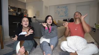 Eduarda Hippier feet photo thumbnail