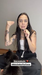 Eduarda Hippier feet photo thumbnail