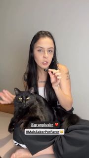 Eduarda Hippier feet photo thumbnail