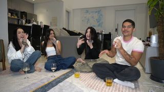 Eduarda Hippier feet photo thumbnail