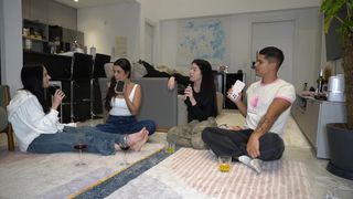 Eduarda Hippier feet photo thumbnail