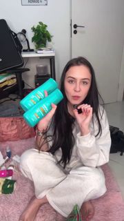 Eduarda Hippier feet photo thumbnail