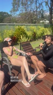 Eduarda Hippier feet photo thumbnail