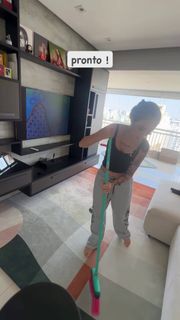 Eduarda Hippler feet photo 12
