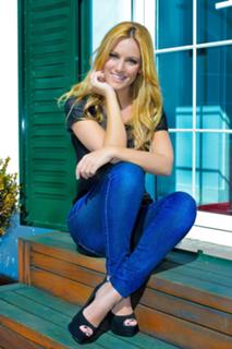Edurne feet photo thumbnail