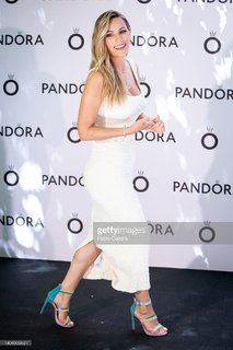 Edurne feet photo thumbnail
