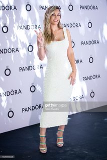 Edurne feet photo thumbnail