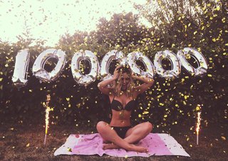 Edurne feet photo thumbnail