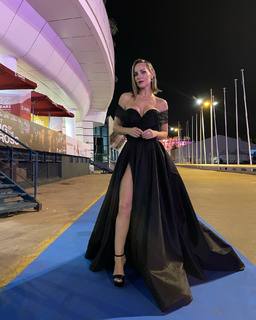Edurne feet photo thumbnail
