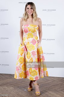 Edurne feet photo thumbnail