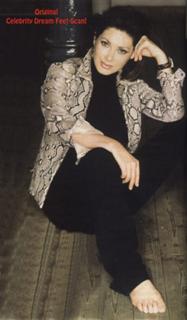 Edwige Fenech feet photo 3