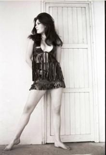 Edwige Fenech feet photo 2