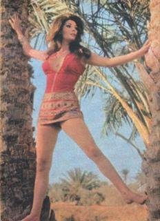 Edwige Fenech feet photo 10