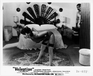 Edwige Fenech feet photo 11