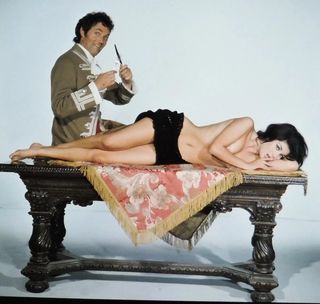 Edwige Fenech feet photo 1